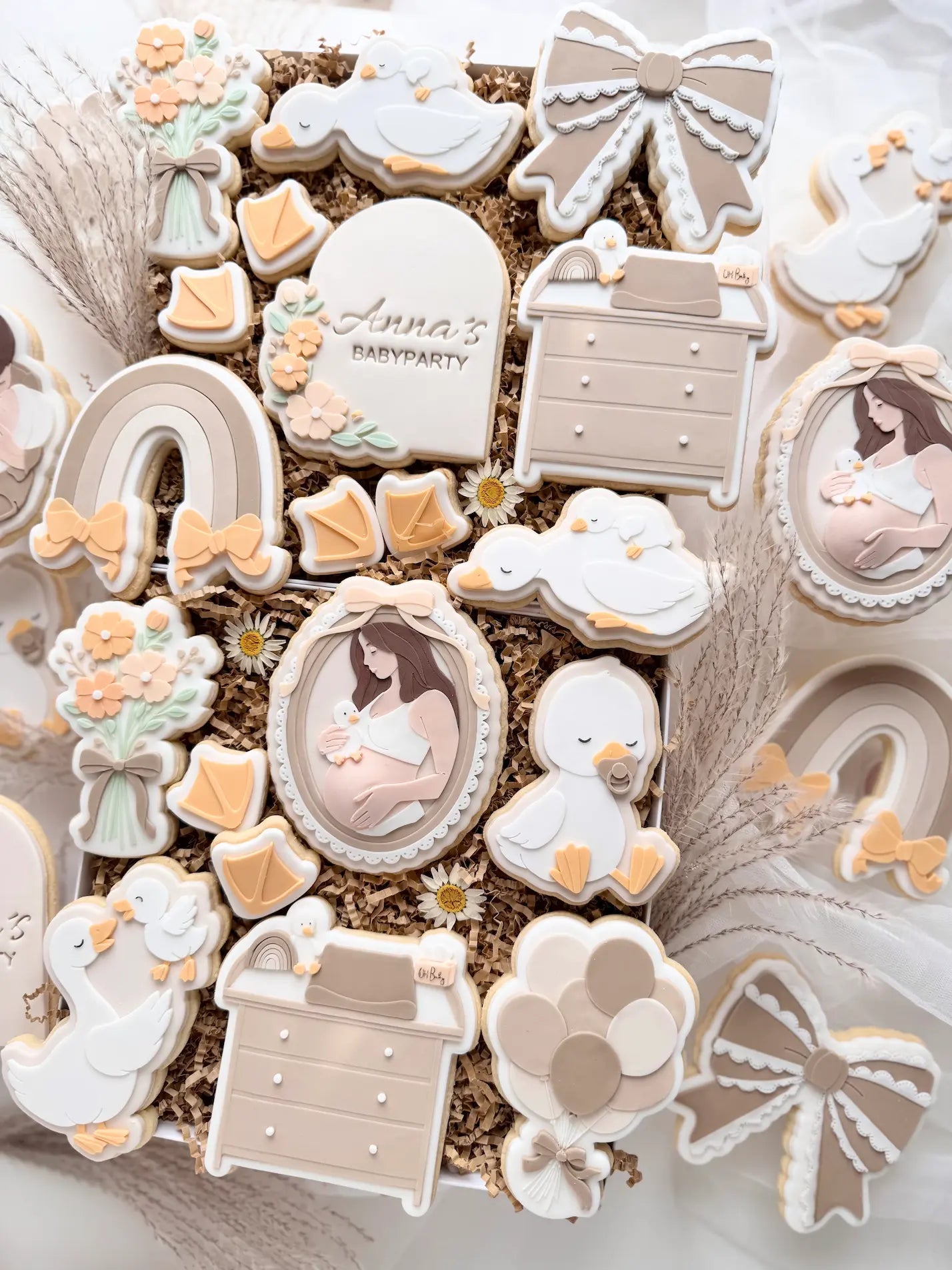 danis drip cookie cutter steeple baby kollektion mama schwanger Regenbogen Küken wickelkommode Blumen luftballon schleife bow ausstecher