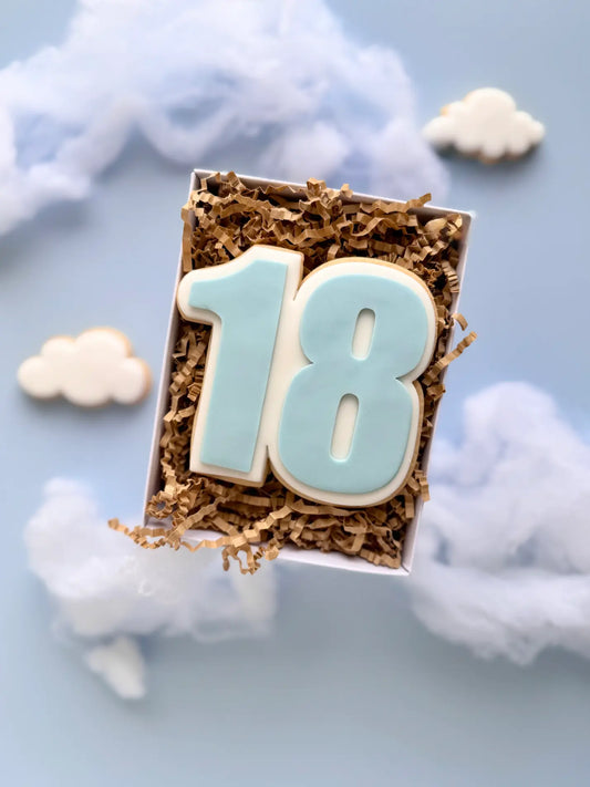 Zahl 18 – Cookie Cutter & Stempel