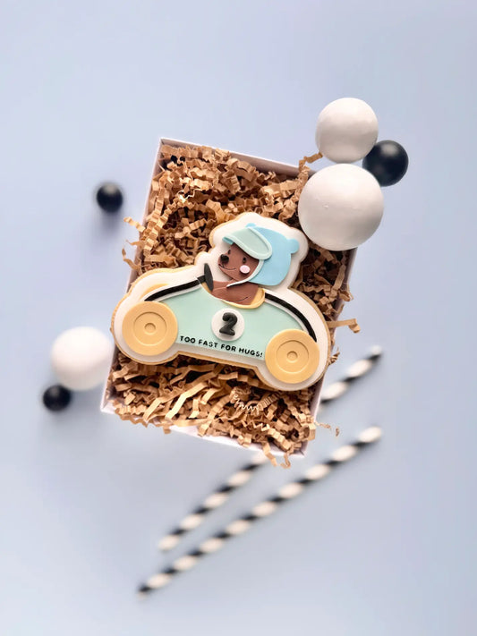 danis drip Rennfahrer Rennwagen racing gewinn auto Pokal fondantkese geburtstag rennreifen Rennbär 