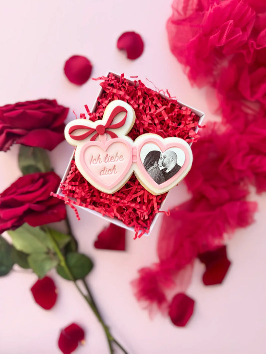 danis drip cookie cutter Stempel love liebe amulette kette schleife 