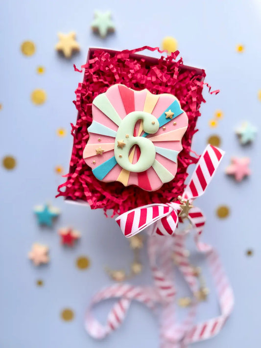 danis drip zirkusjunge zirkuazelt fondant kekse ausstecher debosser embosser manege tiere spaß  ticket löwe clown partyhut cute robbe seehund Löwin ticket happy birthday hase popcorn musterplatte 6